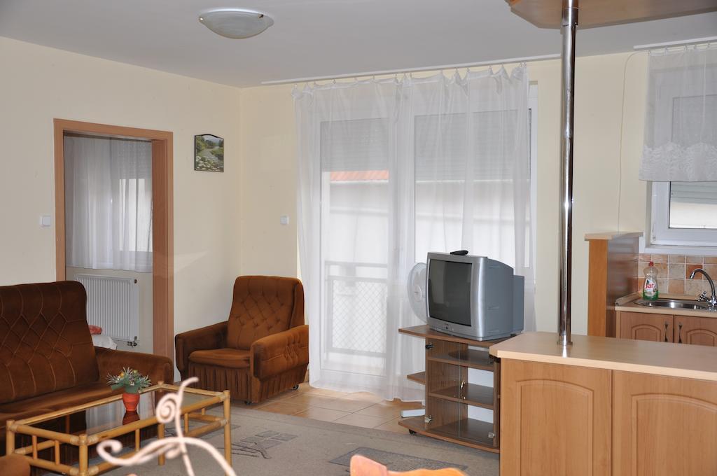 Hotel Jázmin Panzió Hajdúszoboszló Camera foto