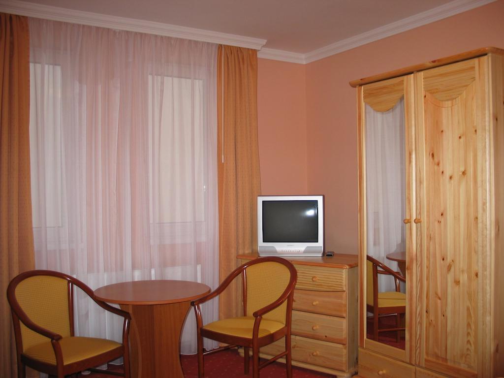 Hotel Jázmin Panzió Hajdúszoboszló Camera foto